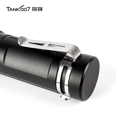 TANK007探客KC70吸磁轉角執(zhí)勤維修巡檢XM-L2LED工作手電筒